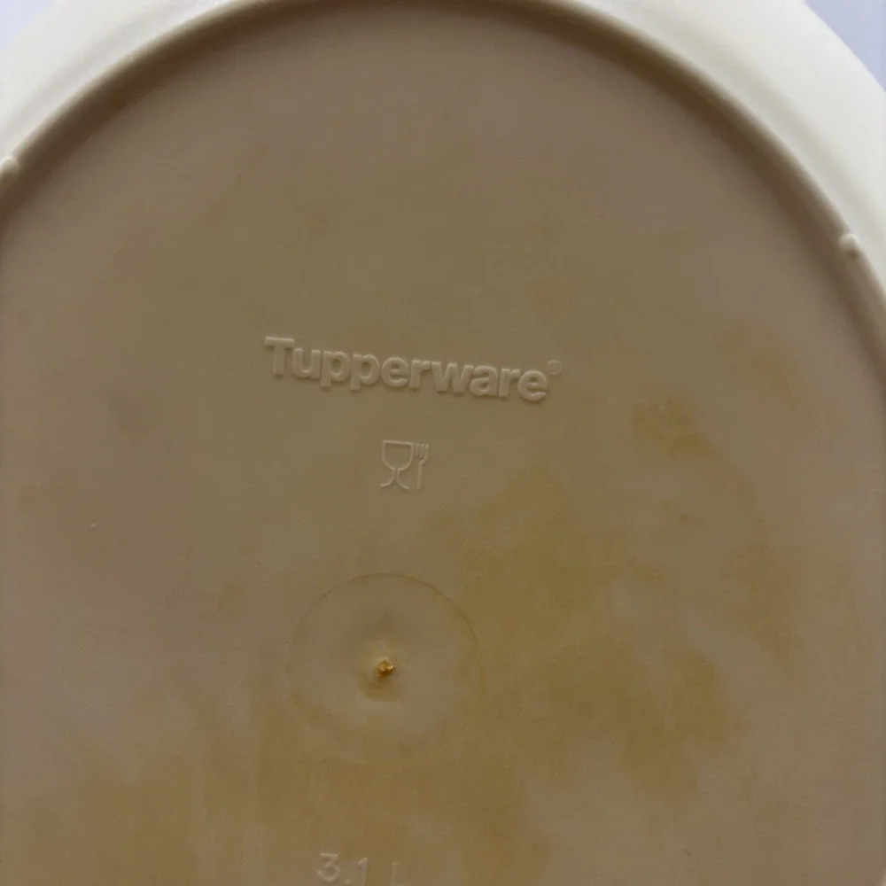Tupperware complete serving